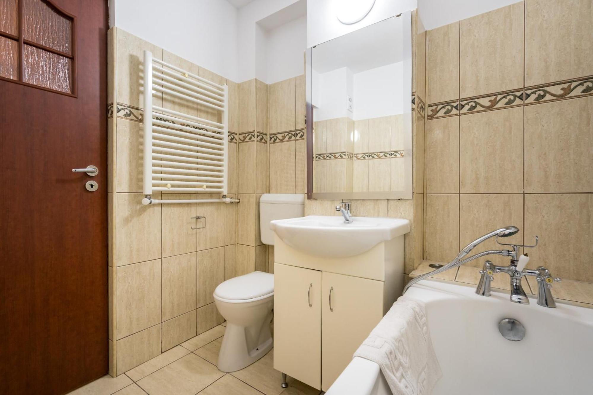 Tranquil Unirii Residence - Elegant & Spacious Living With Parking Steps From Parliament Bucureşti Eksteriør bilde