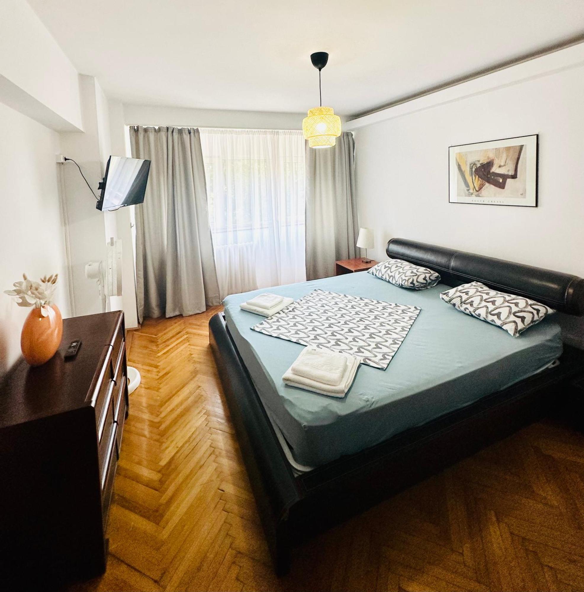 Tranquil Unirii Residence - Elegant & Spacious Living With Parking Steps From Parliament Bucureşti Eksteriør bilde