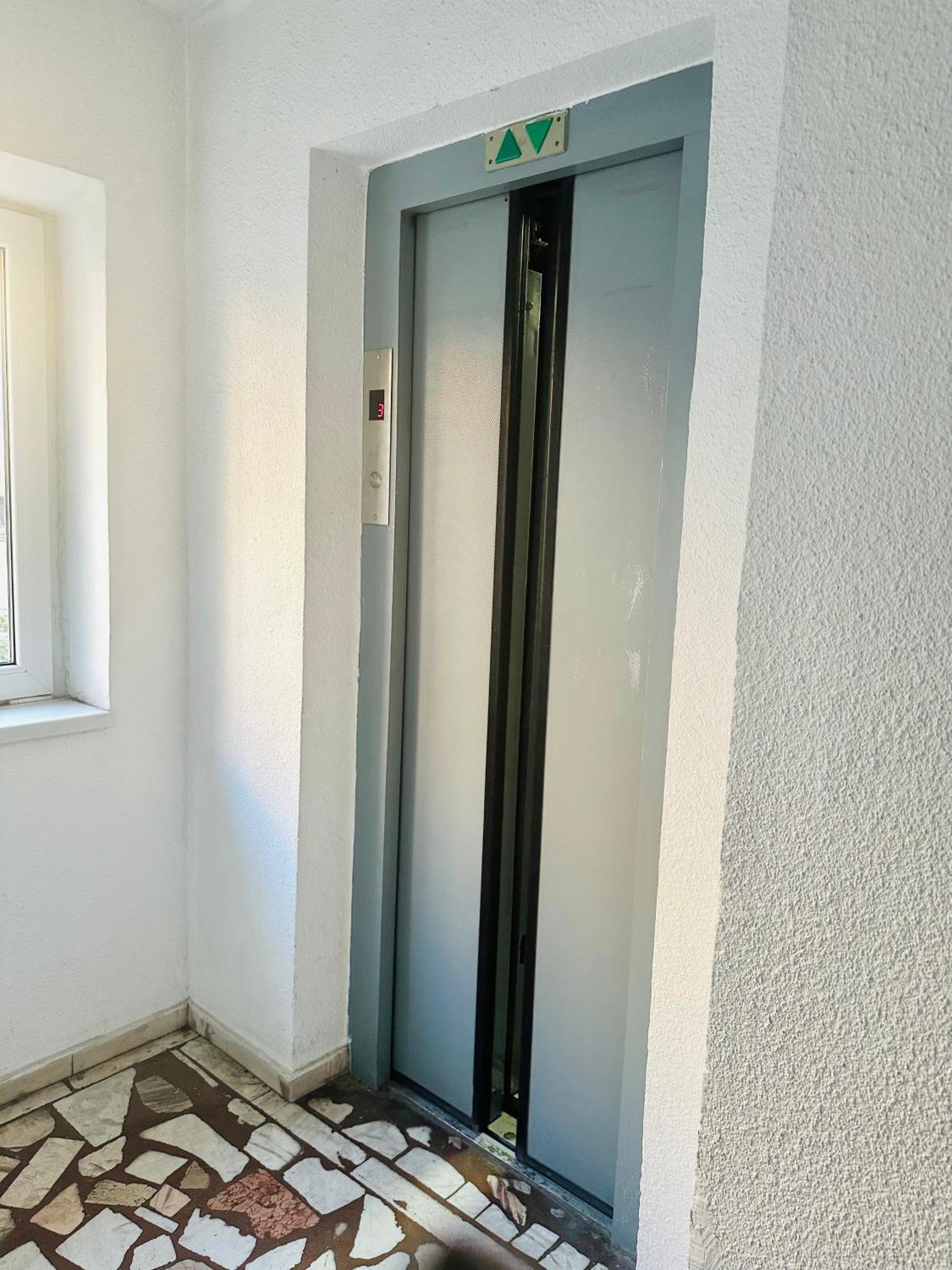 Tranquil Unirii Residence - Elegant & Spacious Living With Parking Steps From Parliament Bucureşti Eksteriør bilde