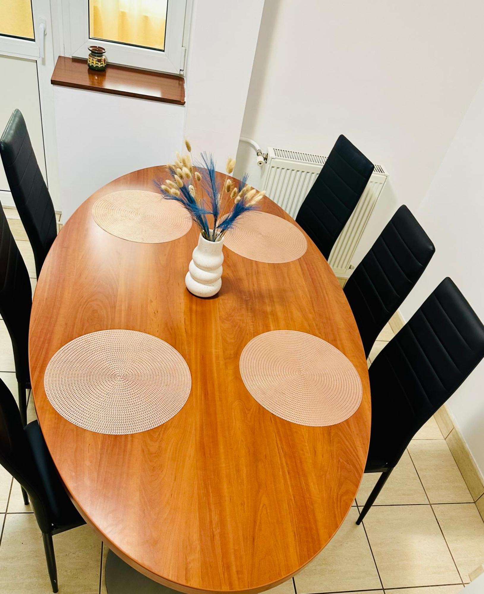 Tranquil Unirii Residence - Elegant & Spacious Living With Parking Steps From Parliament Bucureşti Eksteriør bilde