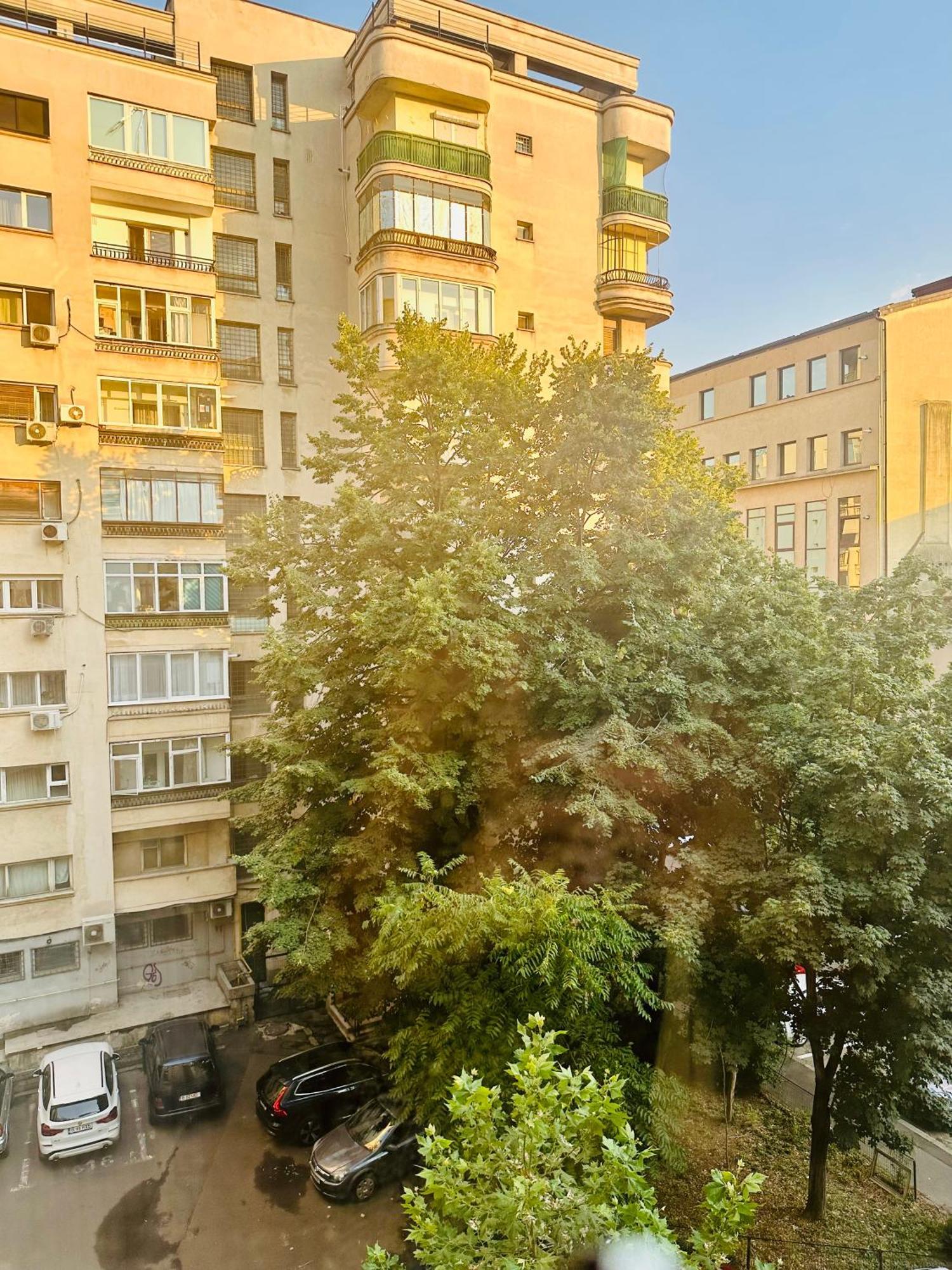 Tranquil Unirii Residence - Elegant & Spacious Living With Parking Steps From Parliament Bucureşti Eksteriør bilde
