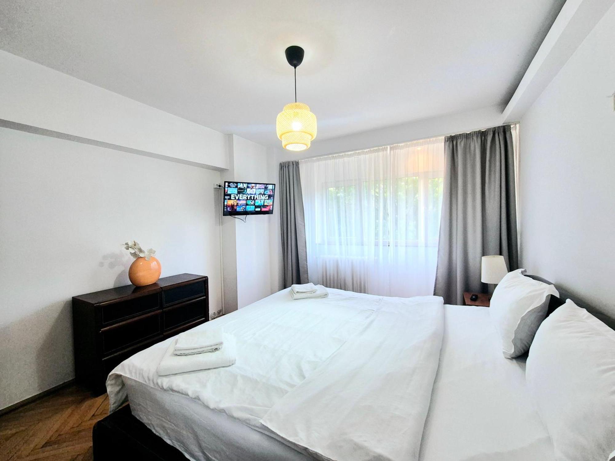 Tranquil Unirii Residence - Elegant & Spacious Living With Parking Steps From Parliament Bucureşti Eksteriør bilde