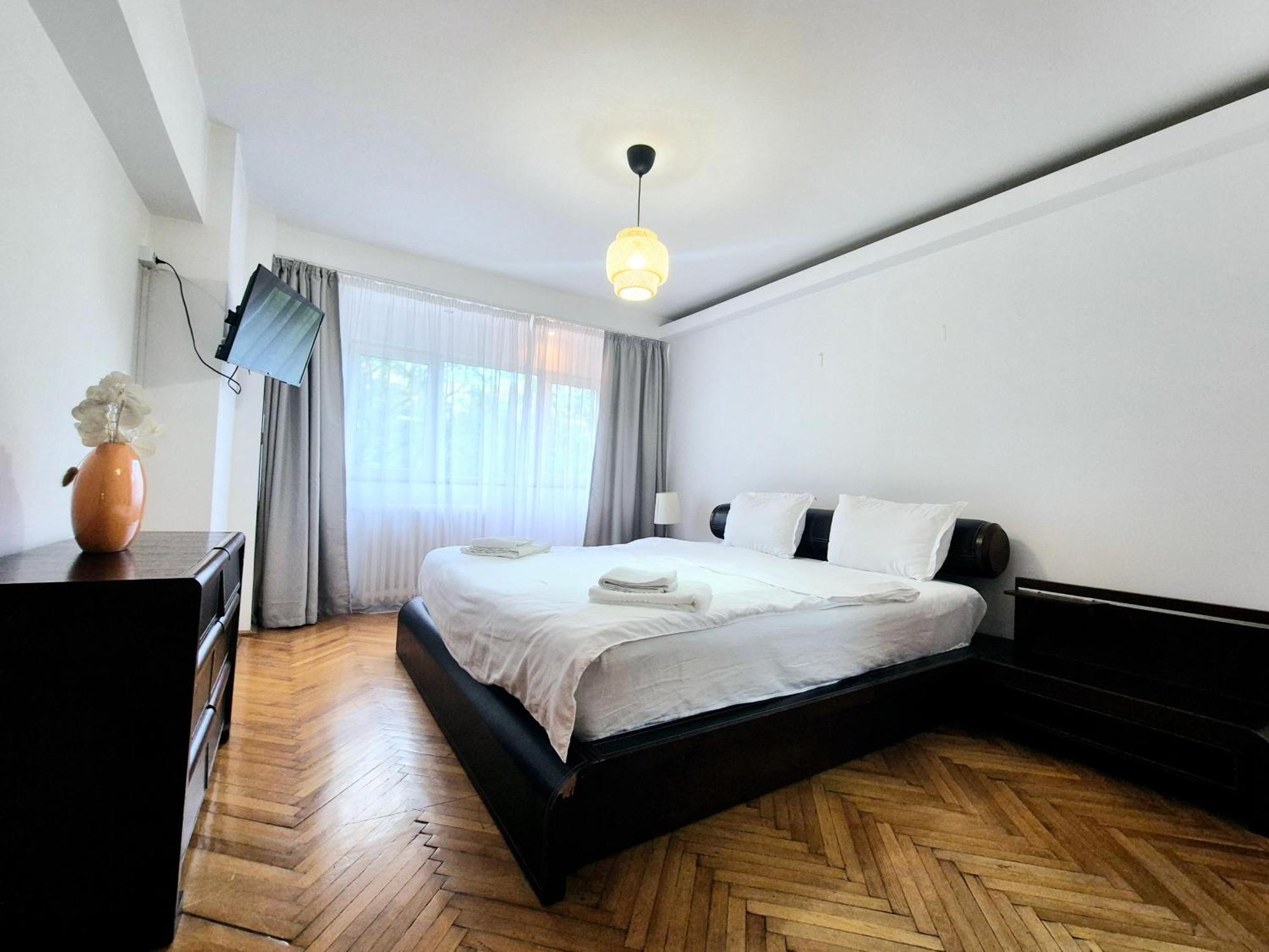 Tranquil Unirii Residence - Elegant & Spacious Living With Parking Steps From Parliament Bucureşti Eksteriør bilde