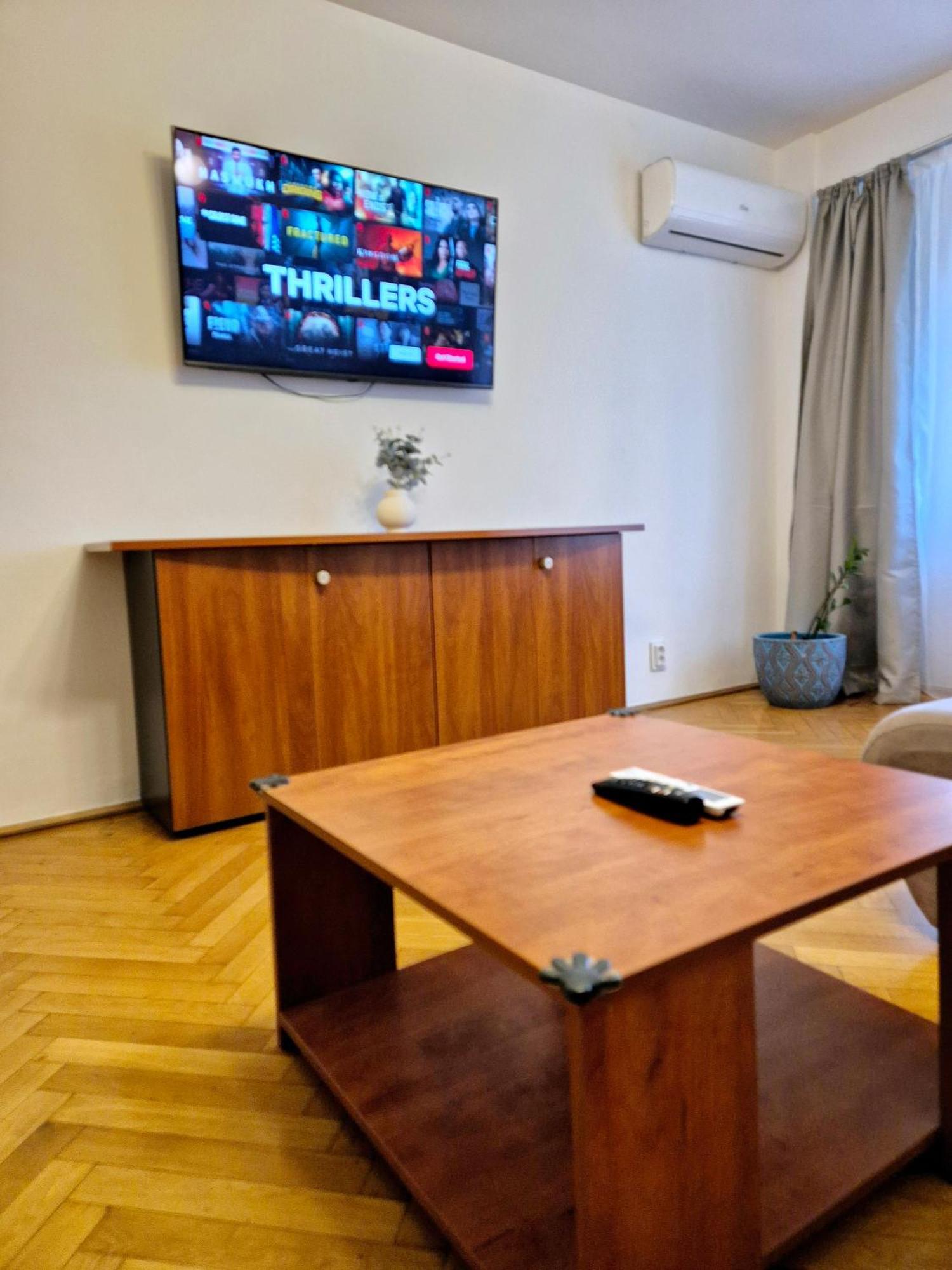 Tranquil Unirii Residence - Elegant & Spacious Living With Parking Steps From Parliament Bucureşti Eksteriør bilde